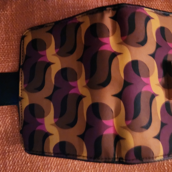 Wallet - Picture 2 of 5